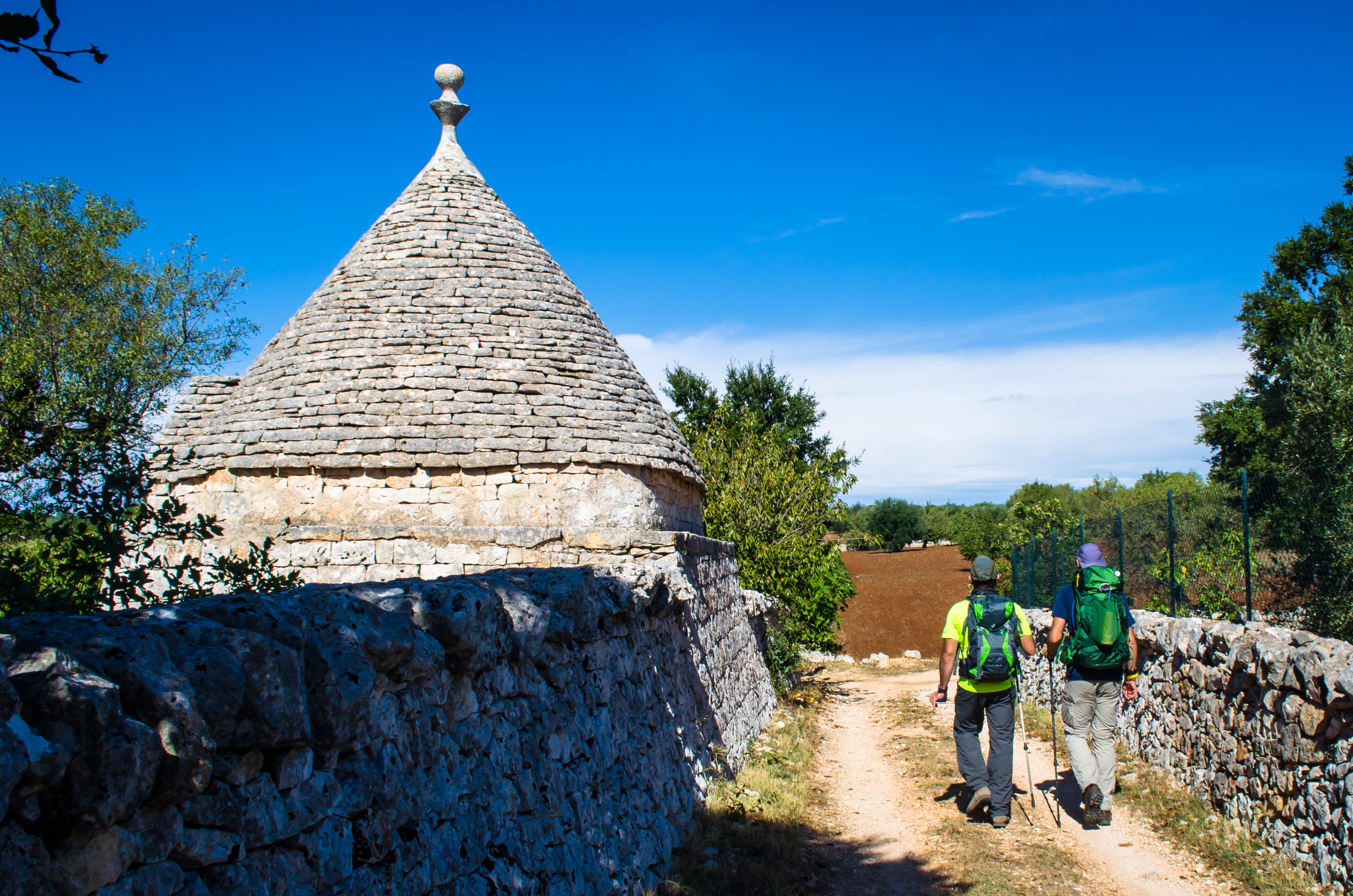 Sulla Via Ellenica in Valle d'Itria. Da Locorotondo ad Alberobello.
